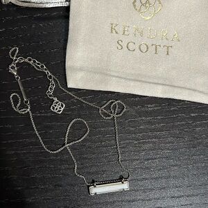 Kendra Scott necklace
